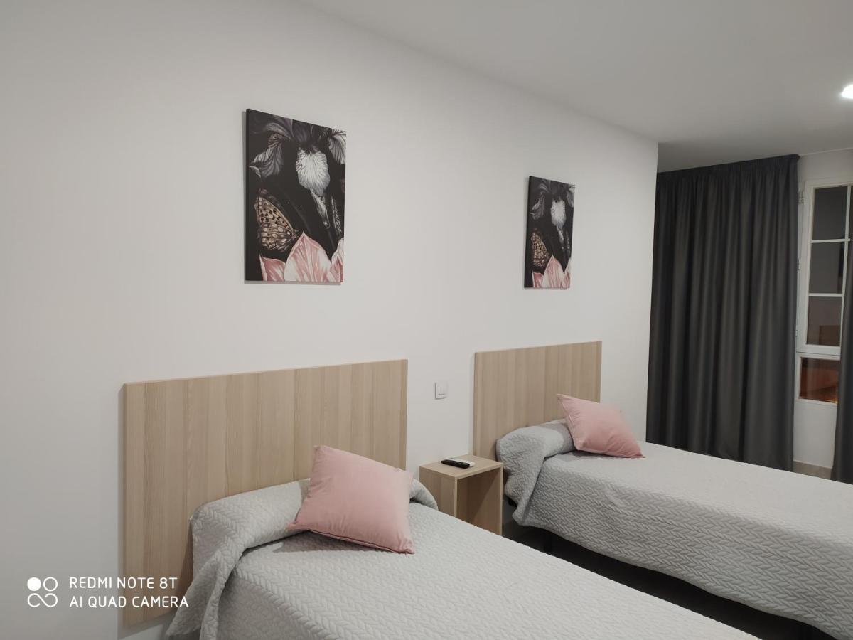 Hostal La Taurina Santa Olalla  Zewnętrze zdjęcie
